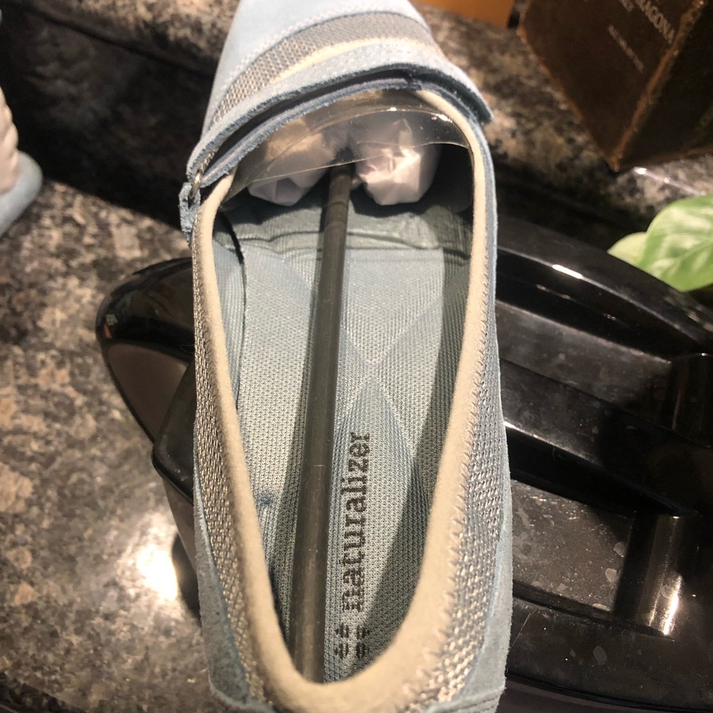 NaturalizerWomen’s ‘Yesenia’ SuedeMesh Casual Shoe - Picture 4 of 12